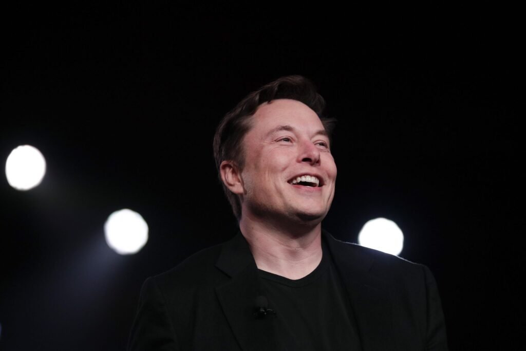 Elon Musk: The Man Who Dared to Change the World